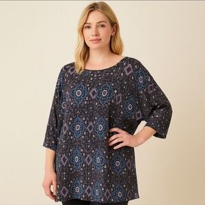 LOVE & LEGEND 𝅺Short Sleeve Blouse Blue Floral 18